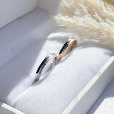 『未来のシルエット』肌に優しいペアリング 指輪 ブライダルリング 名入れ 刻印キラキラ マリッジリング 結婚指輪