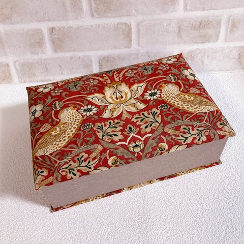 ブック型の箱🎵小物入れ🎵ウィリアム・モリス