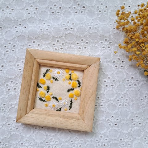 ♥フラワーリース yellow 💐刺繍フレーム