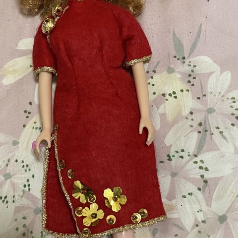 ジェニー用赤のチャイナドレス