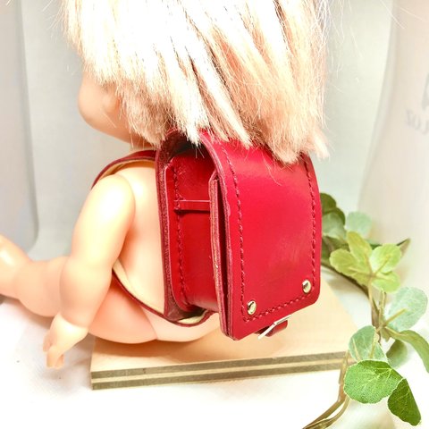 革細工　高さ約8センチ　ミニチュアランドセル　miniature school bag.