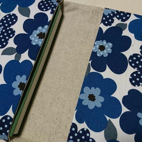 御朱印帳ケース（大判タイプが２冊入ります）花柄　