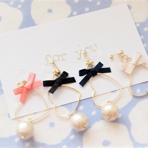 heart × ribbon × cotton pearl  ...　ゆれるピアス/樹脂ノンホールピアス（イヤリング）