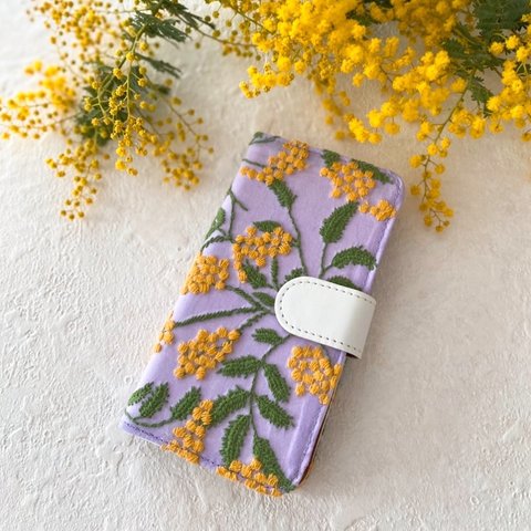 手帳型　刺繍のミモザ咲き誇る　iPhoneケース