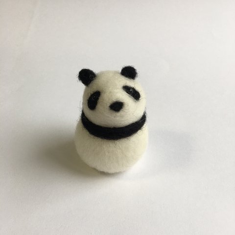 【送料無料】羊毛フェルトのおきあがりこぼし パンダ