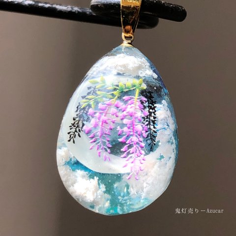 夜明け前の藤の花　オルゴナイト　雲レジン　蓄光三日月　たまご型　ネックレス