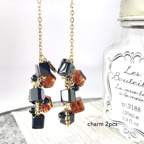 ２pcs★charm・square glass long（ガラスミックスチャーム)