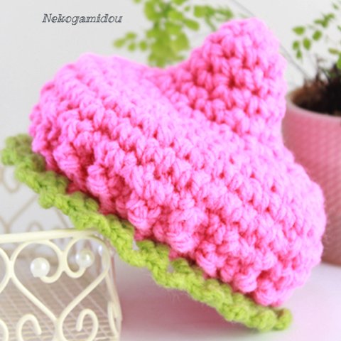 【ペット用】ピンク毛糸のイチゴ帽子【可愛いあの子の撮影用に】