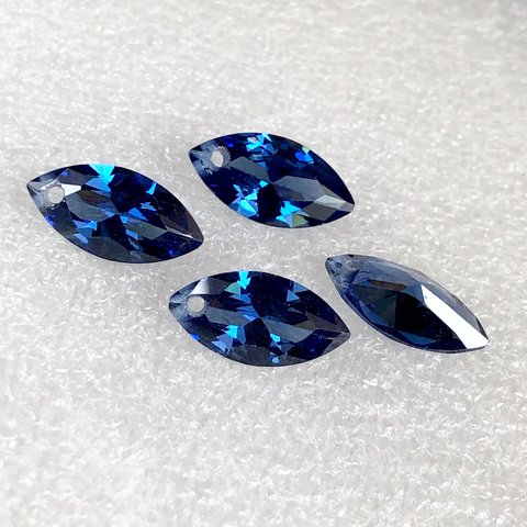 濃いブルー　紺色　青☆5個入り☆方穴有り•マーキス形☆7x14mm☆合成キュービックジルコニア•CZ