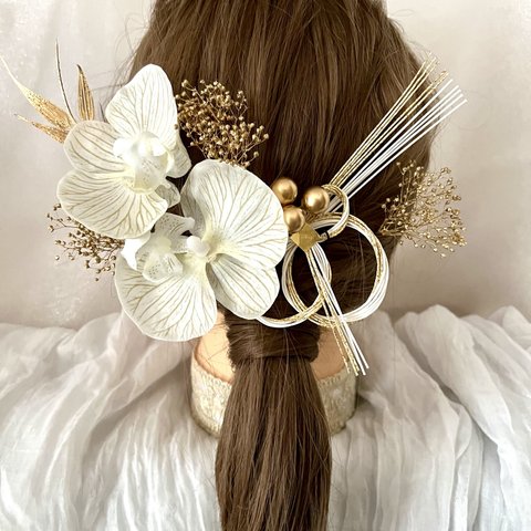 new🌟胡蝶蘭と水引飾りの髪飾り⌘卒業式 和装 成人式 結婚式 水引