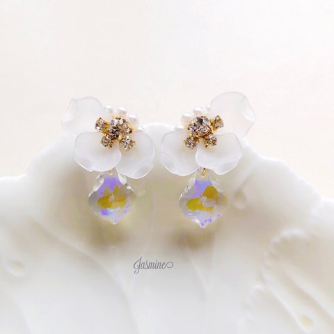  ハーフフラワービジュー×グラスチャーム ピアス