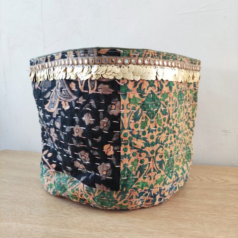 Indian Kantha Quilt Green Pot 7号 〚trim〛