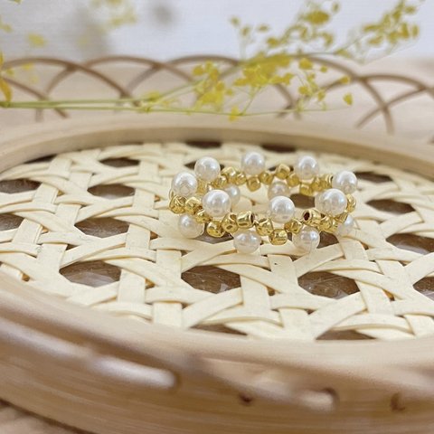 ＊Wave gold ring👑＊　パール　高見え　ホワイト　ゴールド　ビーズリング　ビーズ　結婚式　パーティー　ドレス　お呼ばれ　オケージョン　大人可愛い