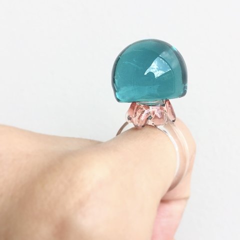 お手元くらげリング  ( jellyfish ring ) 青紅