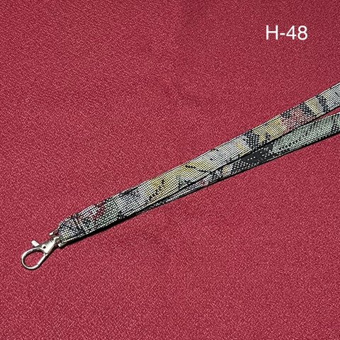 H-48再販　着物リメイク　大島紬　ネックストラップ