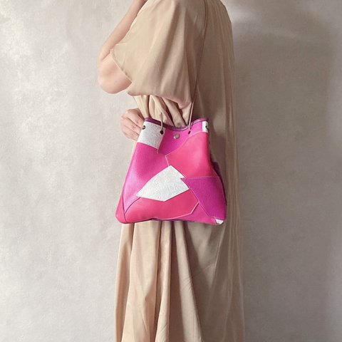 【一点物再販無し】ラージサイズ 巾着バッグ 本革 パッチワーク   ピンク ‪✕‬ パープル