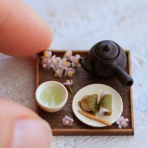 ミニチュア・お茶と桜餅