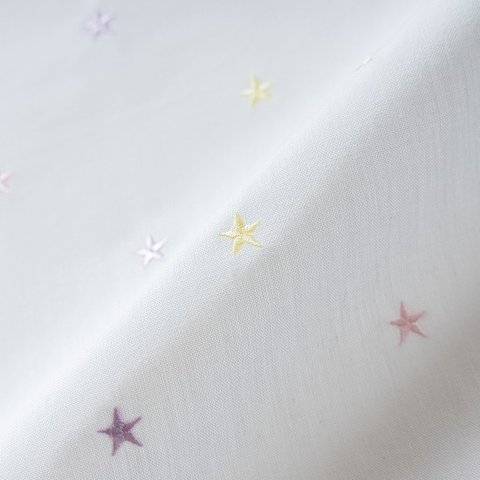 刺繍生地 【星/オフホワイト/ゆめかわ3カラー】 カットクロス 綿ポリ