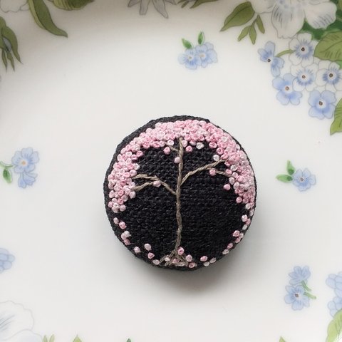 夜桜の花刺繍ブローチ【送料無料】