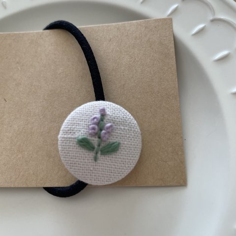 刺繍ヘアゴム💜　くるみボタンヘアゴム　送料無料🐤