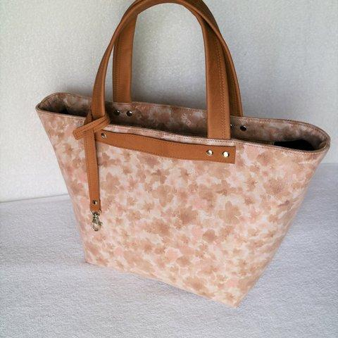 桜の花のトートバッグ　　　