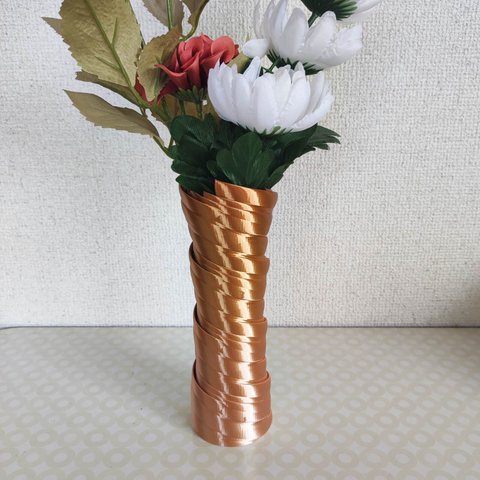 フラワーベース　ユニークデザイン　花瓶　花器