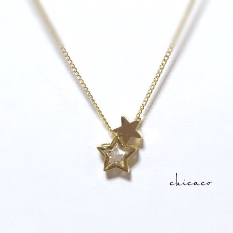 SALE♥煌くジルコニア✨ ツインスターネックレス　ゴールド