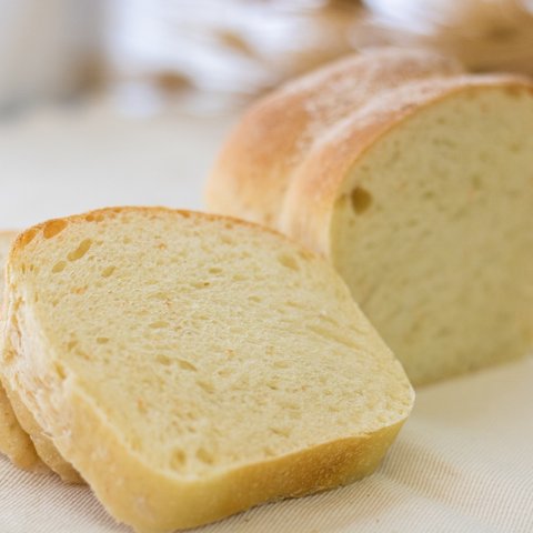 木型で焼いたほんわか食パン（L）【自家培養天然酵母のパン】 