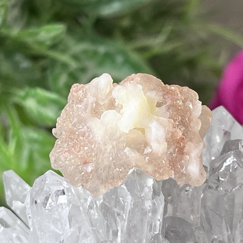 天使の水晶✨　インド産　桜アポフィライト　ラフストーン　原石