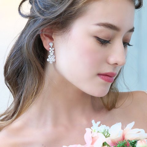 フルブルームジルコニアイヤリング/ピアス(RLE-45)|花嫁 結婚式 ウェディング 大ぶり シルバー 花 フラワー お呼ばれ  2次会 パーティー ゲスト