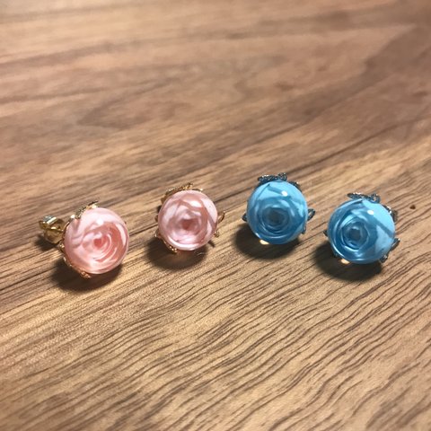 フラワーピアス