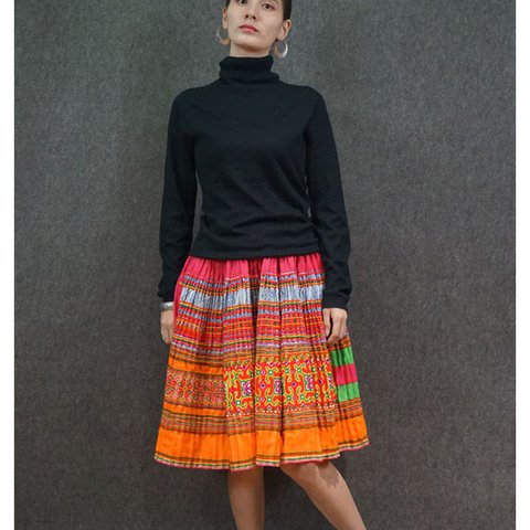 貴州苗族の刺繍付きスカート100%ハンドメイド 手織プリーツスカート Bohoスタイルな女性ためのドレス #101
