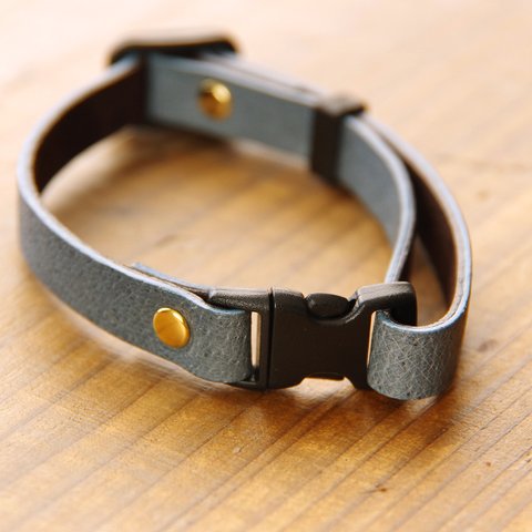 《RUSSETY》Soft leather cat collar　やさしい革の猫用首輪　サックスブルー