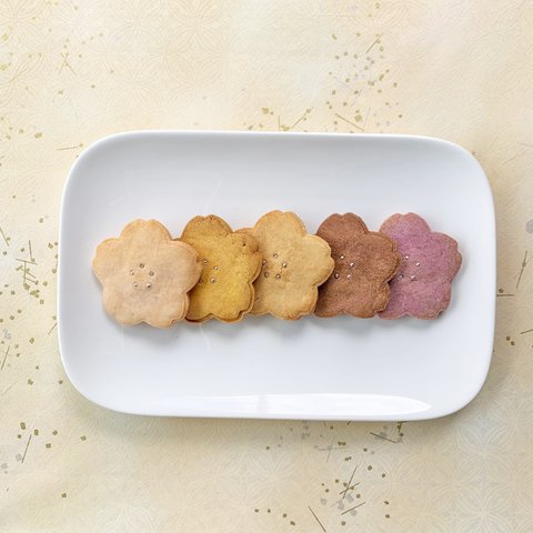 米粉のさくらクッキー１５枚セット（バニラ・紫いも・かぼちゃ・ココア・キャラメル味）【クリックポスト送料無料】
