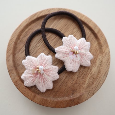 《春セール》さくら刺繍ヘアゴム ✤ 1個 (No.128) 桜ヘアゴム 桜