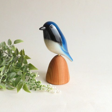 オオルリ / blue-and-White flycatcher / wooden bird