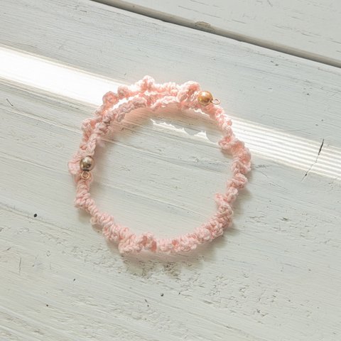 crochet かぎ編み の ワイヤーブレスレット🌸 バングル タイプ 春色