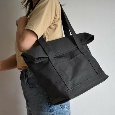 BEND TOTE BAG (チャコール/グレー)