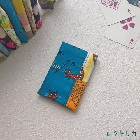 小さな本みたいなカードケース(２ポケットタイプ)；キャットパレード