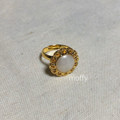 vintage button ring (0009a) ▷white ヴィンテージボタンリング  レトロリング  パールリング