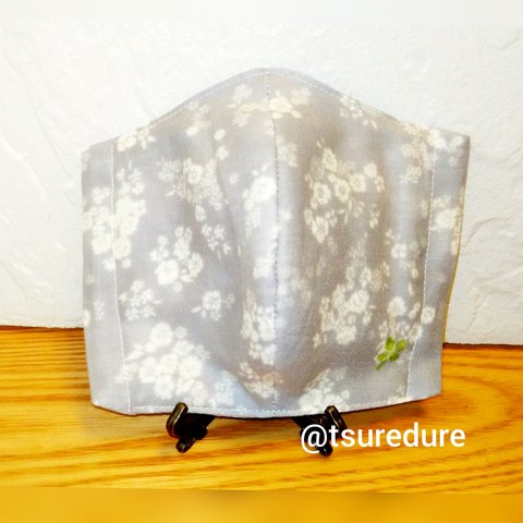 立体布マスク(Ｌサイズ)☆白小花×グレー