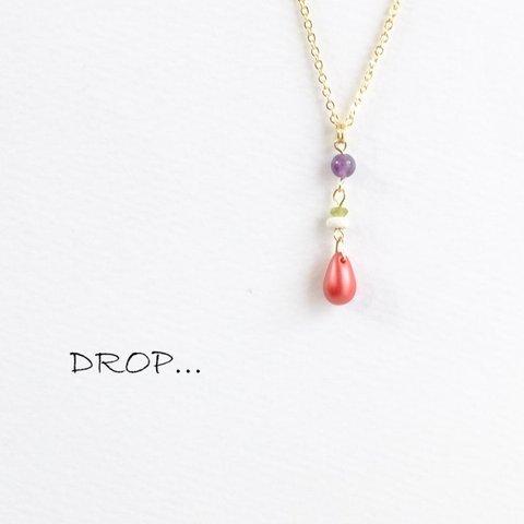 d86-184【ルージュレッド】チェコドロップと【アイドクレース】のアレンジネックレス