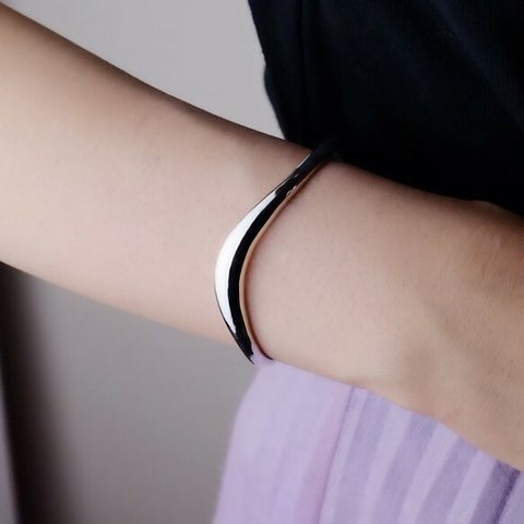 [送料無料] シルバー〈silver925〉Plump V line bangle <b_1>