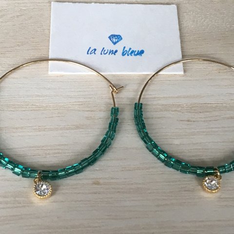 《30%off！SALE!SALE!SALE!》1.300➡︎900  emerald green beads pierced earring