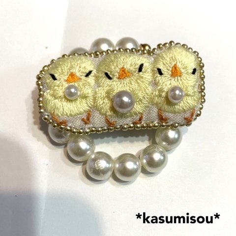 《パール》6月誕生石刺繍ブローチ