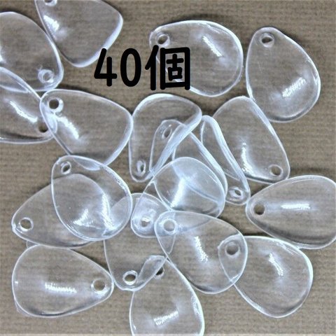 送料無料【４０個】透明なアクリル花びら　フラワー【D022】