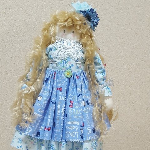 カントリードール・手作り人形・ 女の子人形・インテリア・贈り物