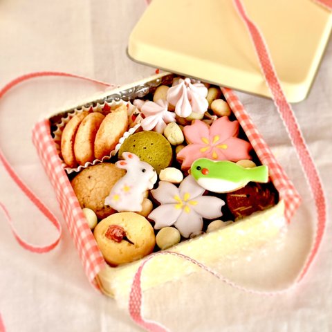 【春限定 入学・卒業祝い】桜とうぐいすのクッキー缶