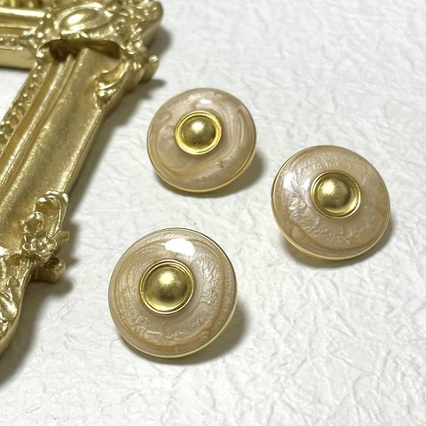 1個 19mm ベージュ ボタン / 輸入 ヴィンテージボタン