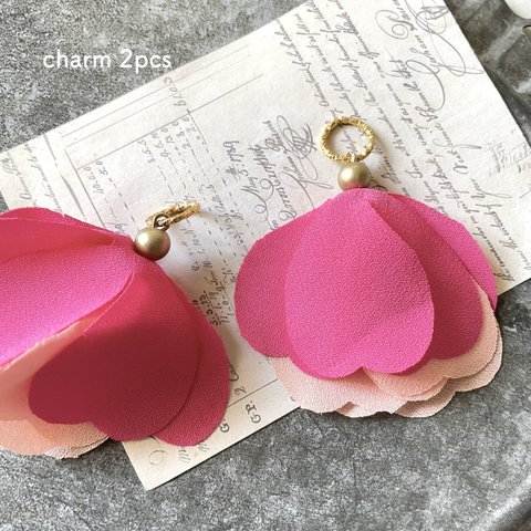 【NEW】2pcs★charm・double petal （花びらチャーム）